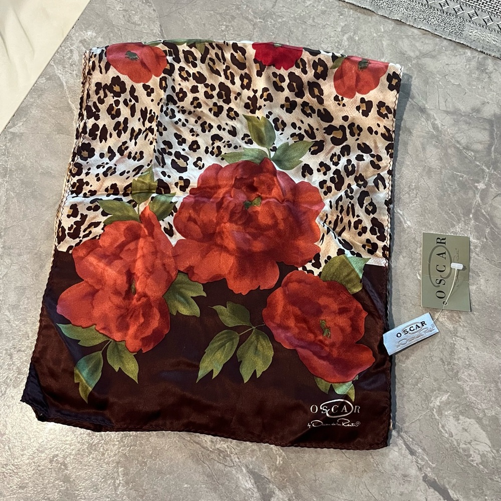 Oscar de la Renta 100% Silk Scarf